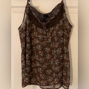 Full tilt silky flowing tank top.
